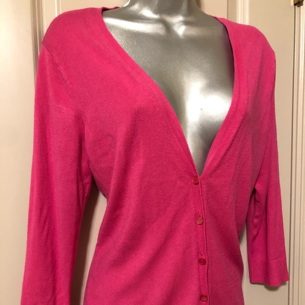 New York& co Vcut pink cardigan / sweater sz: M